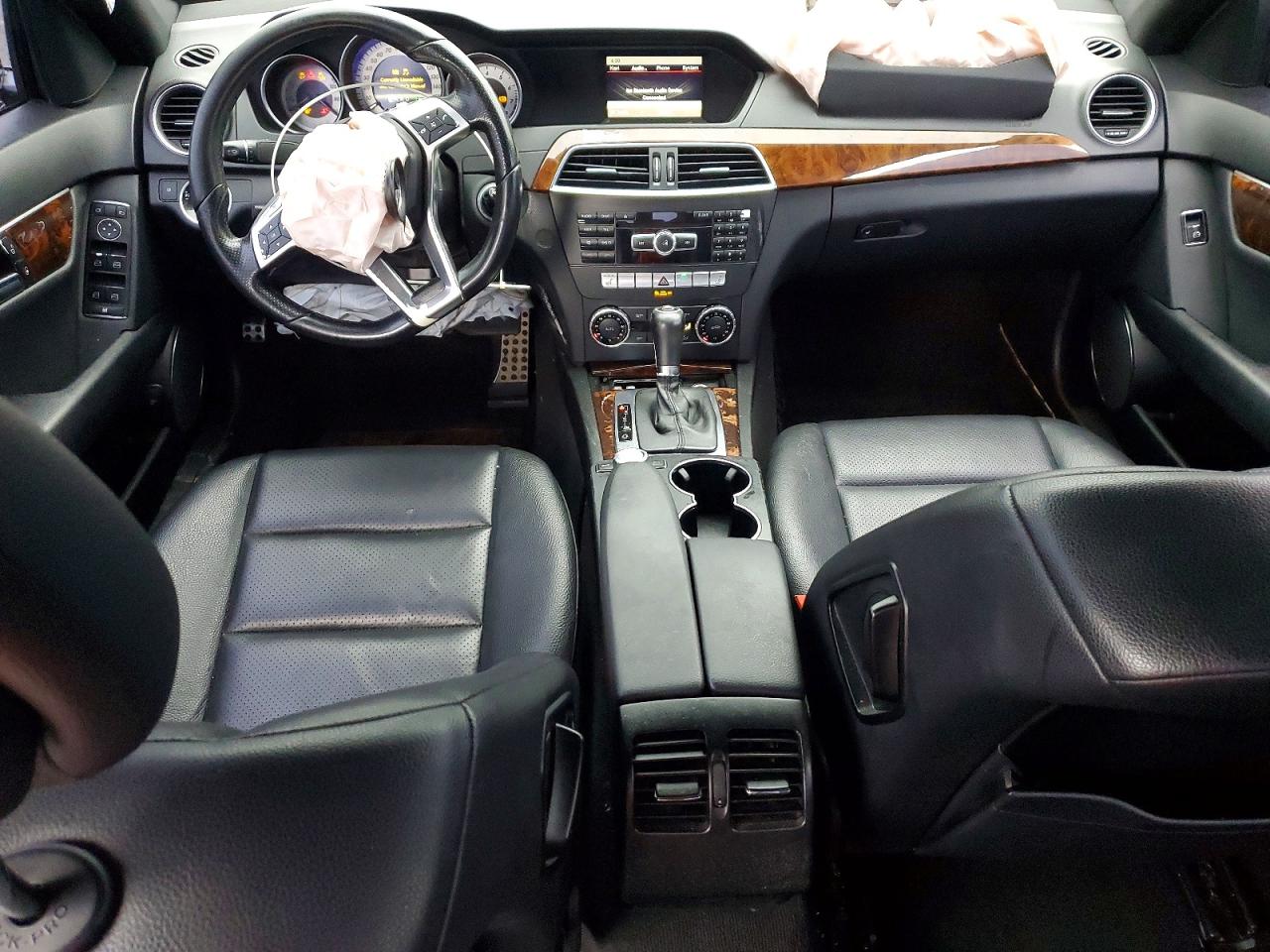 Mercedes-Benz C-Class 300 4matic