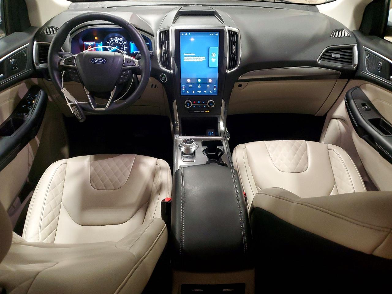 Ford Edge Titanium