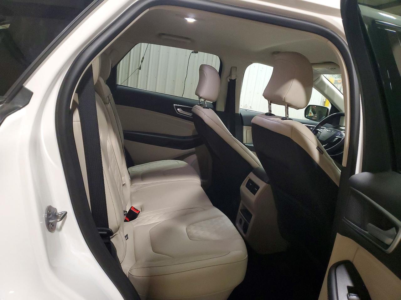 Ford Edge Titanium