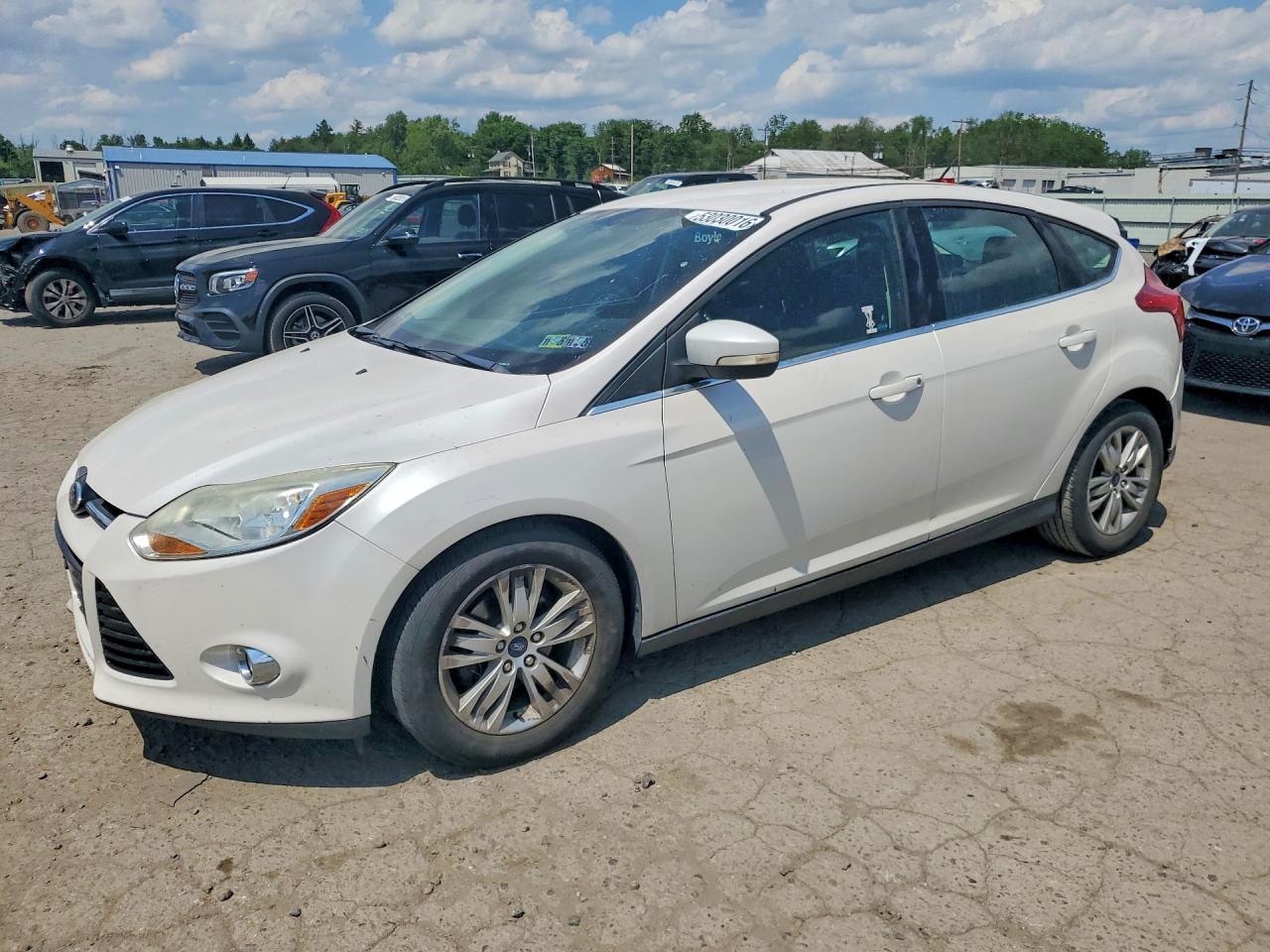 Salvage Ford Focus Image