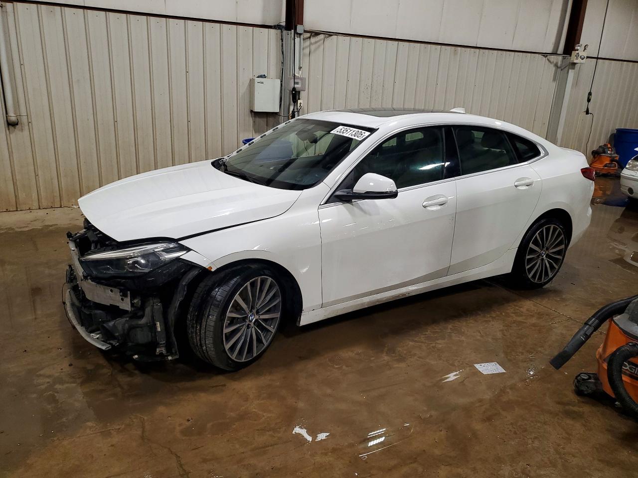 Salvage BMW 2 Series Image