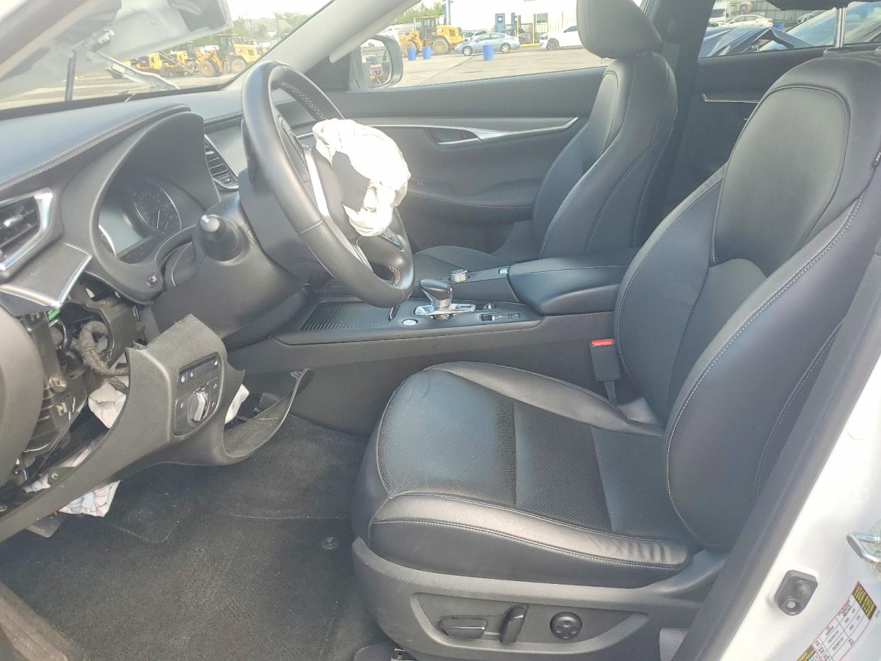INFINITI Qx Luxe
