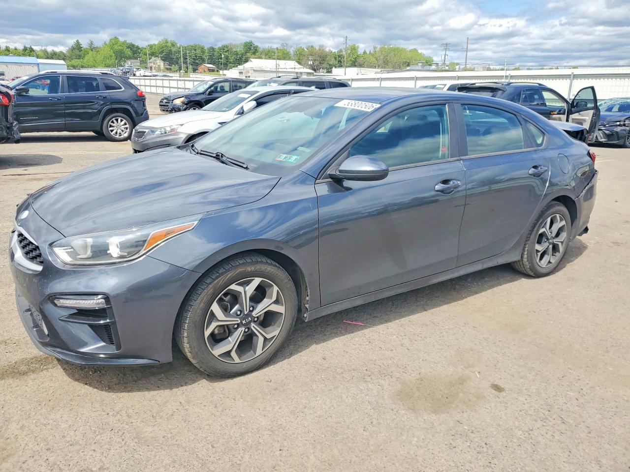 Salvage Kia Forte Image
