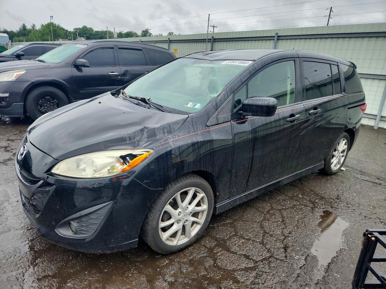 Salvage Mazda 5 Image