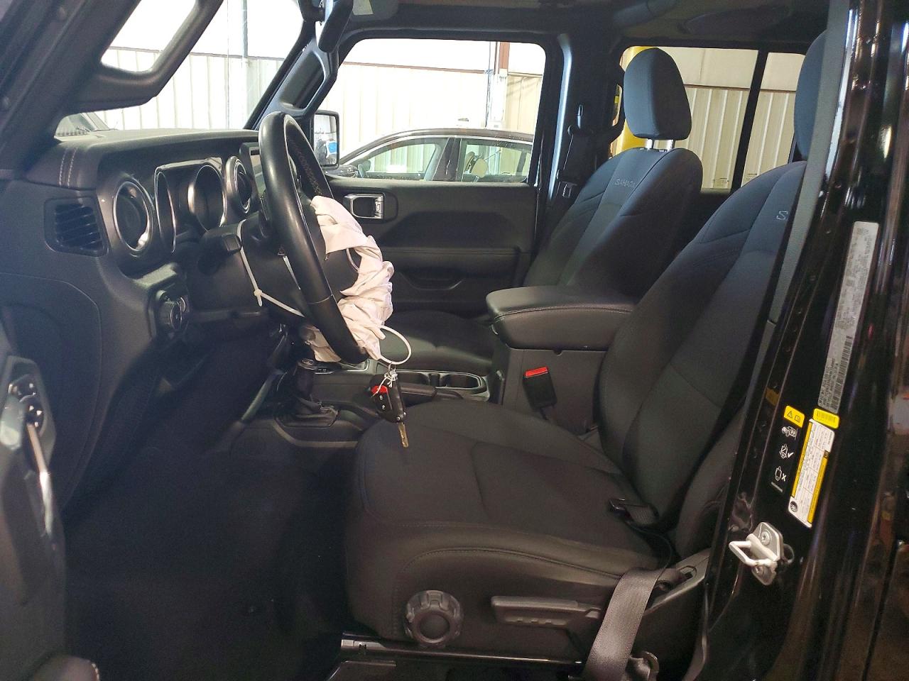 Jeep Wrangler Sahara