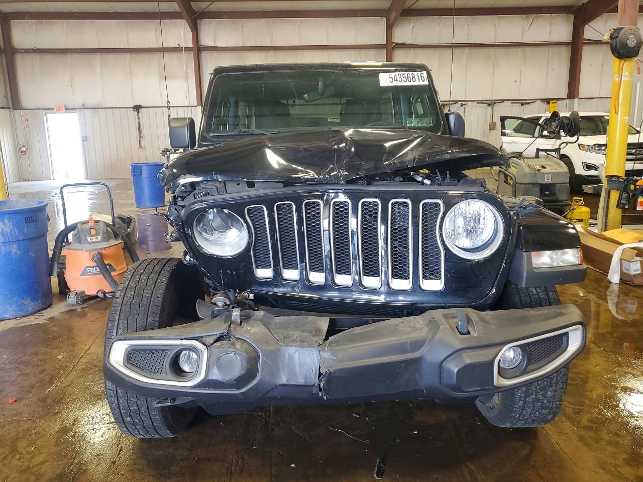 Jeep Wrangler Sahara