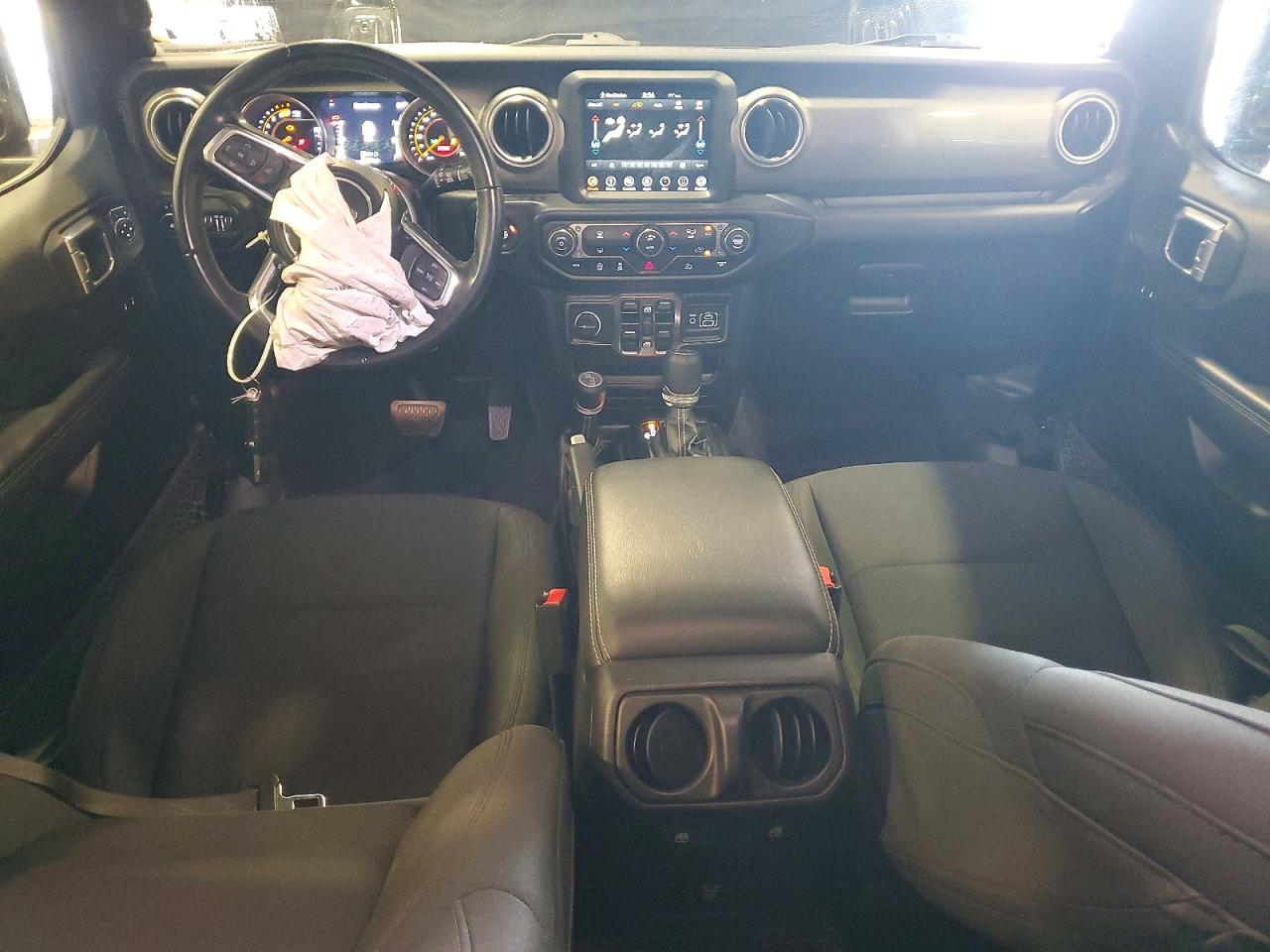 Jeep Wrangler Sahara