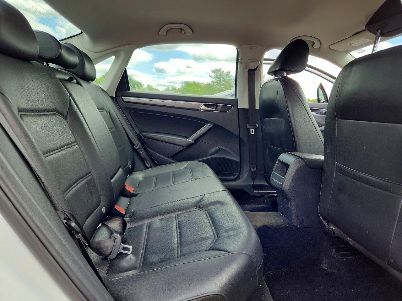 Volkswagen Passat R-line