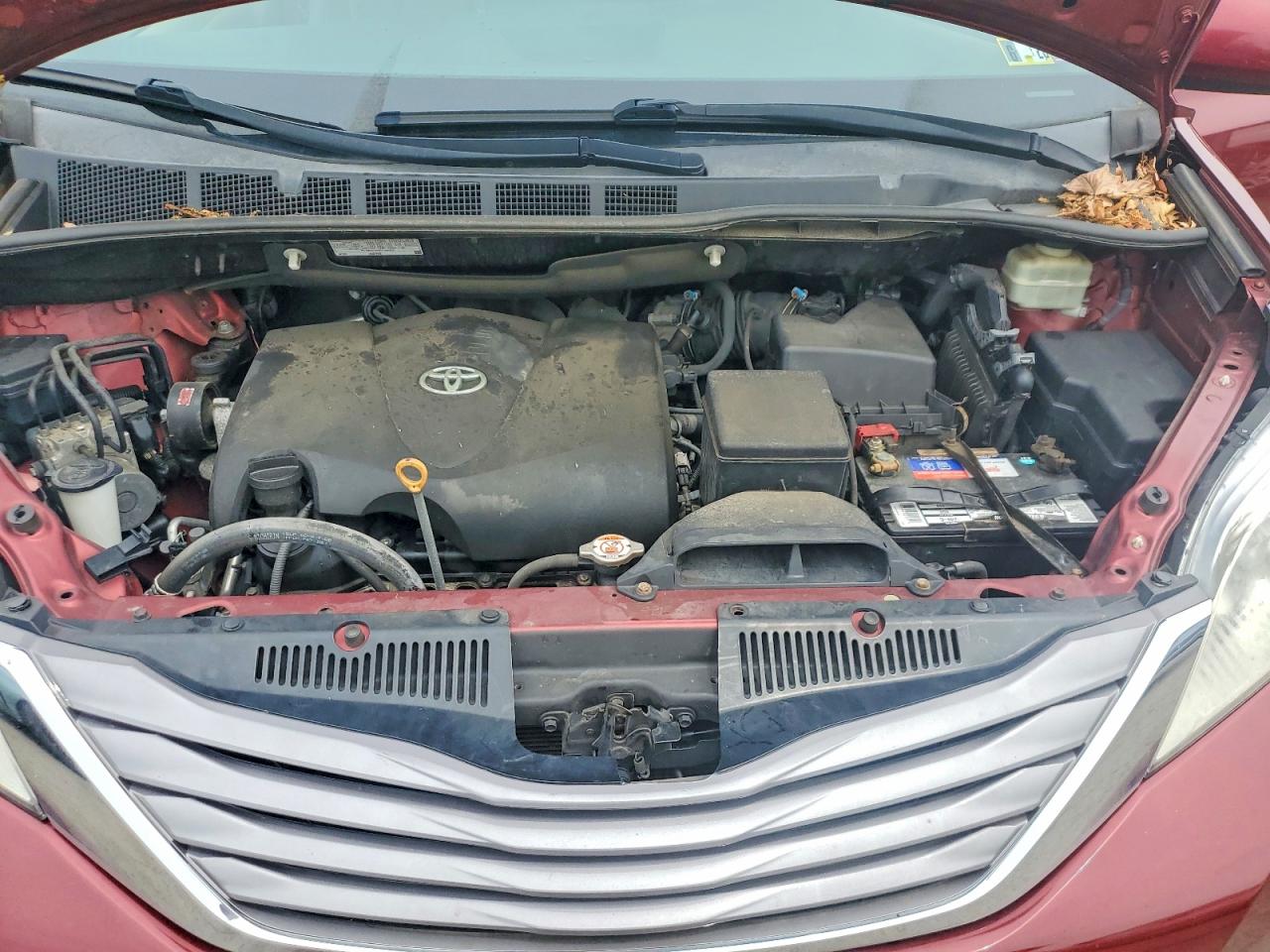 Toyota Sienna Xle 8-passenger