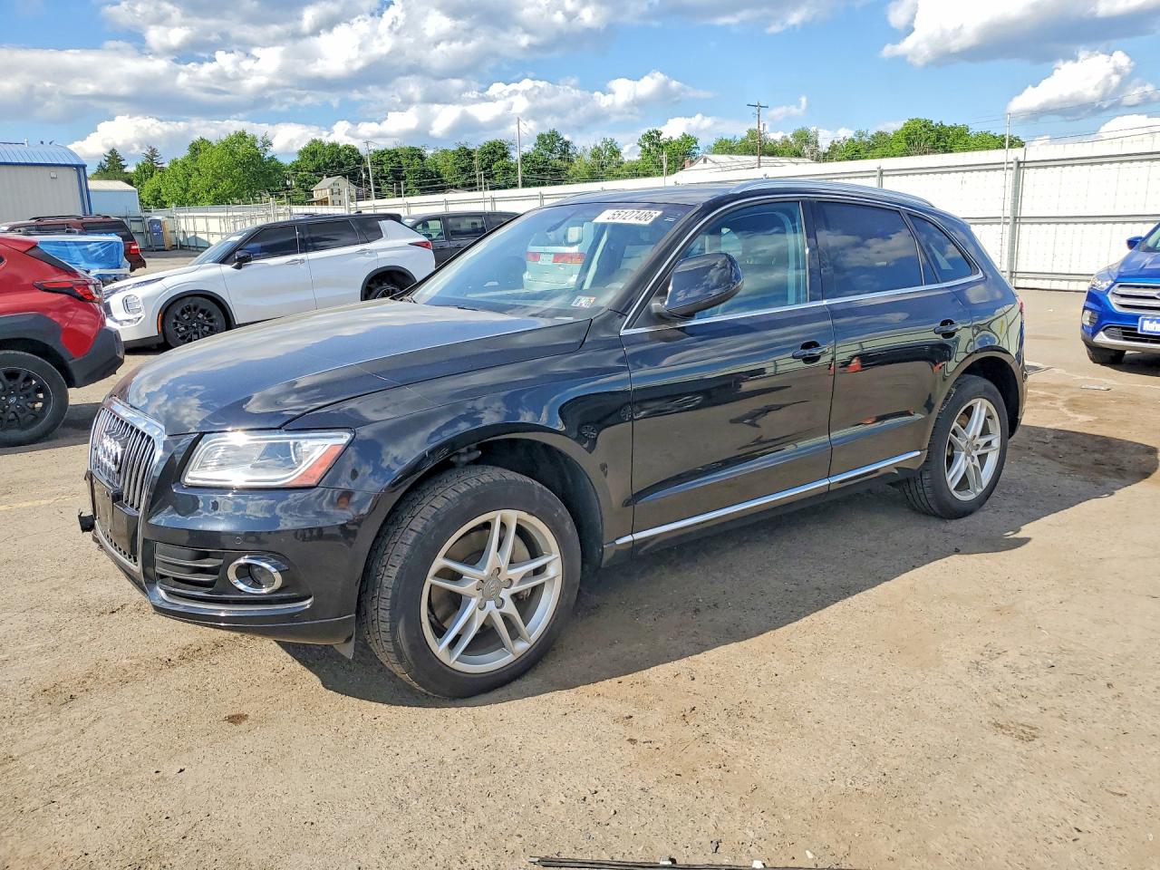 Salvage Audi Q5 Image