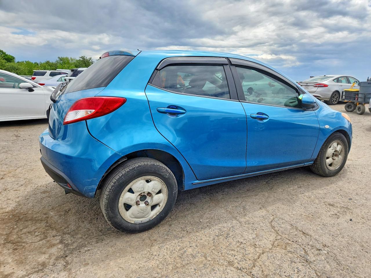 Mazda 2