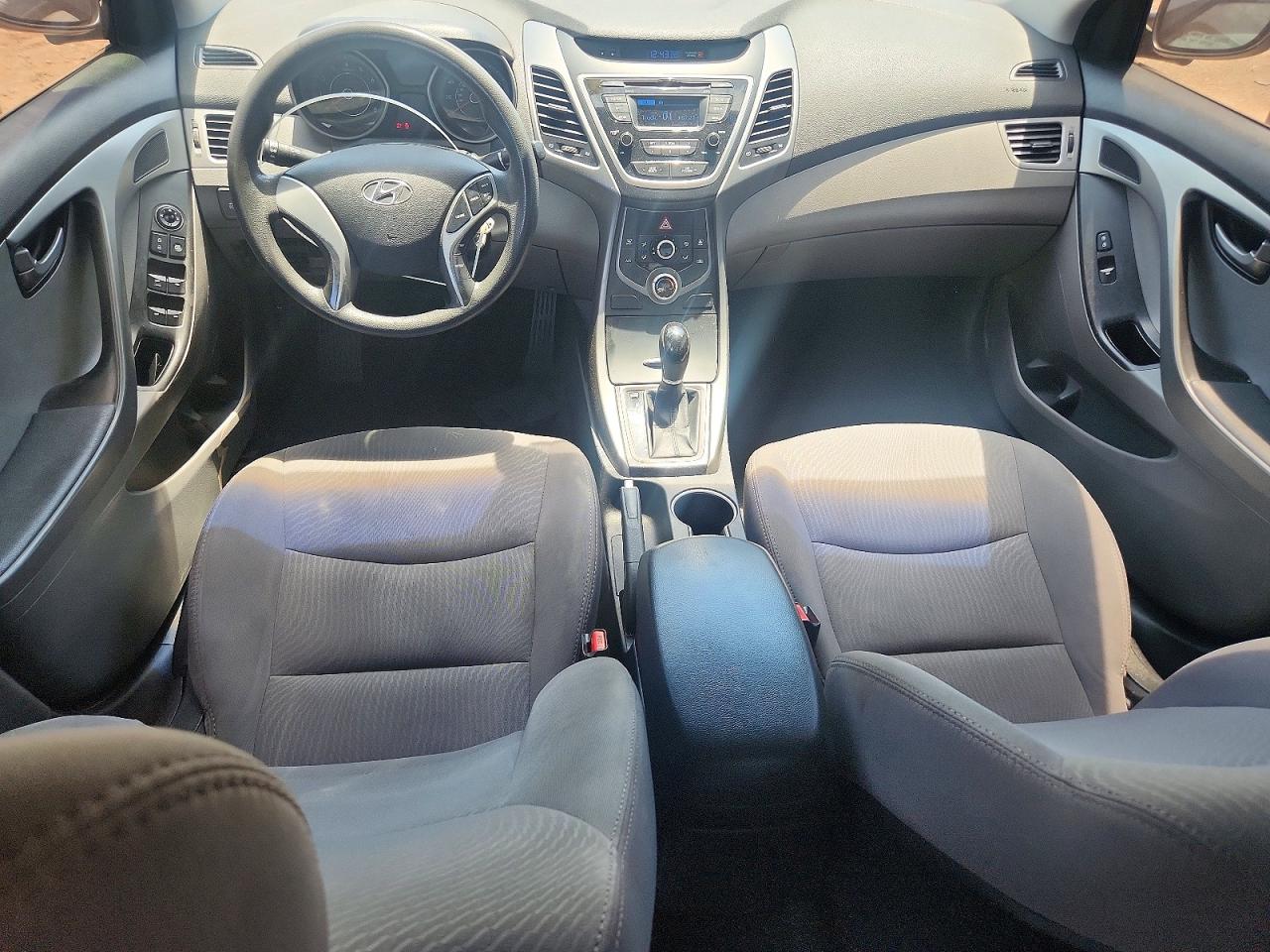 Hyundai ELANTRA Se