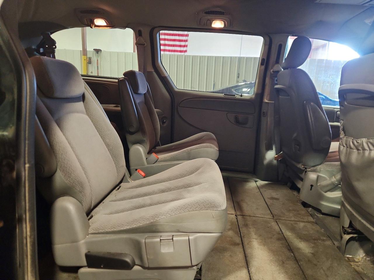 Dodge Caravan Sxt