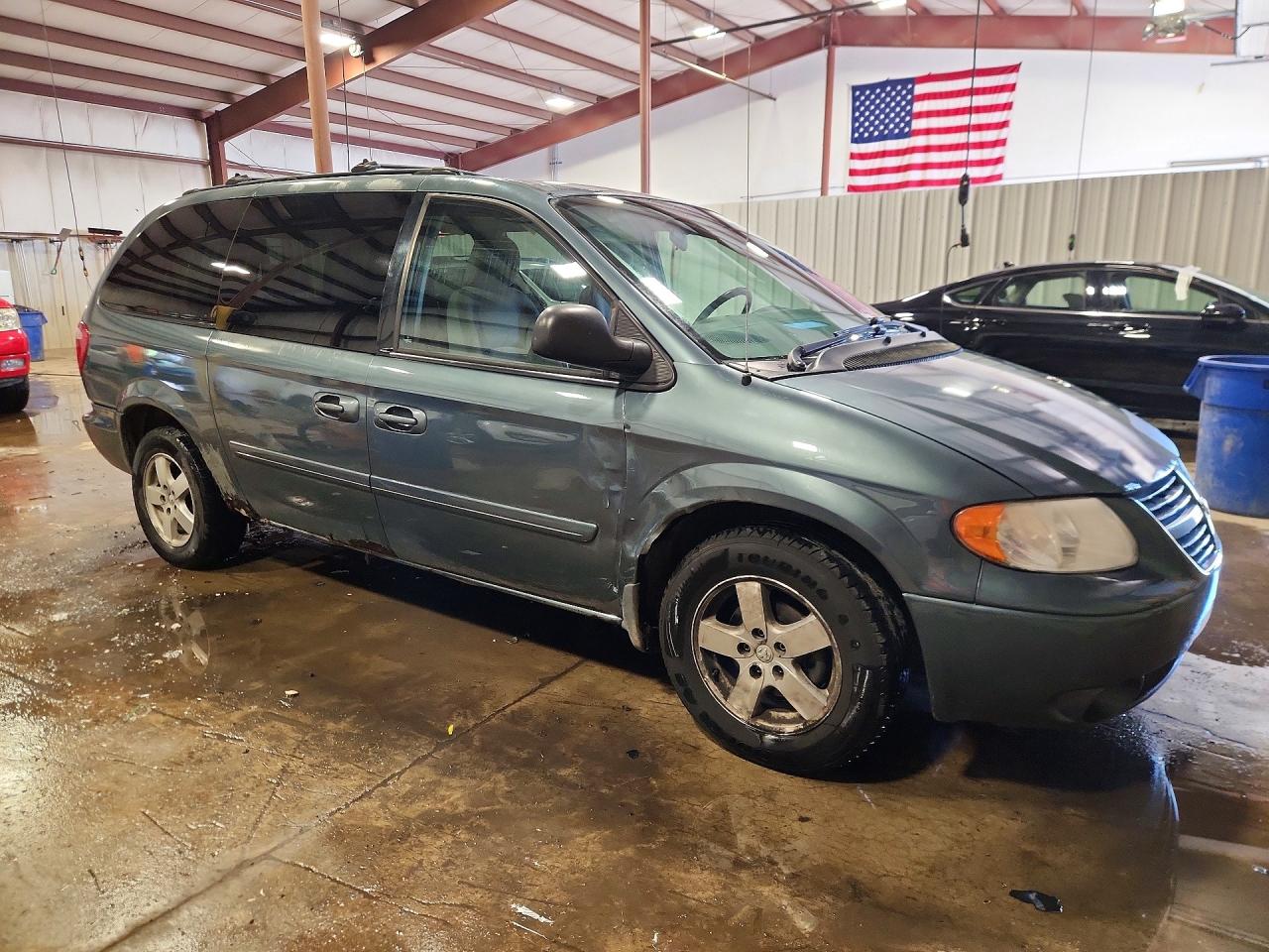 Dodge Caravan Sxt