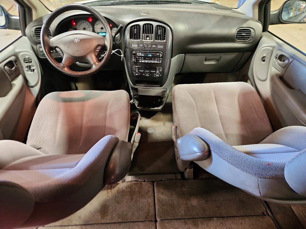 Dodge Caravan Sxt