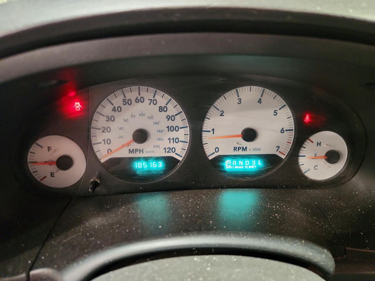 Dodge Caravan Sxt