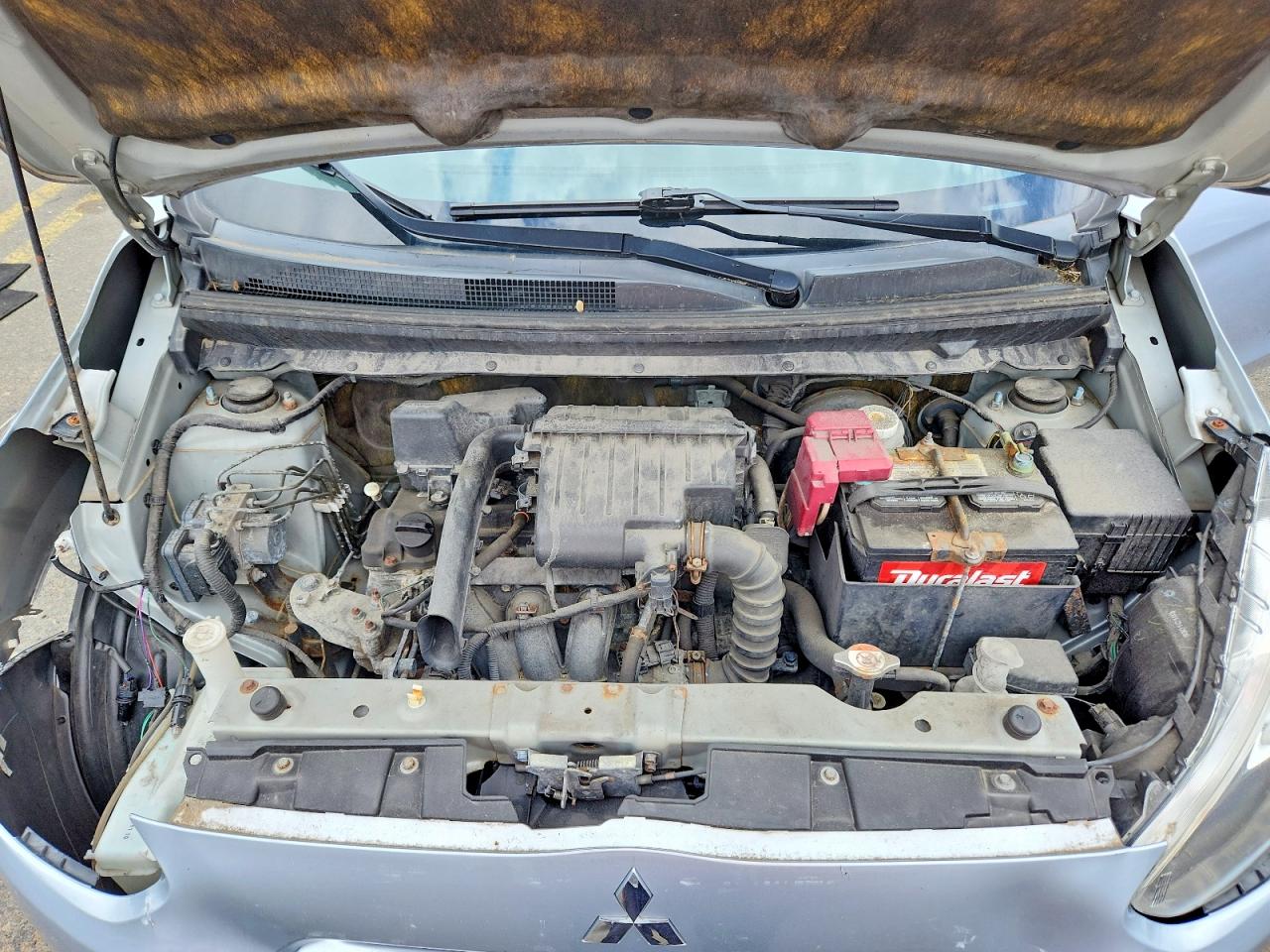 Mitsubishi Mirage Es
