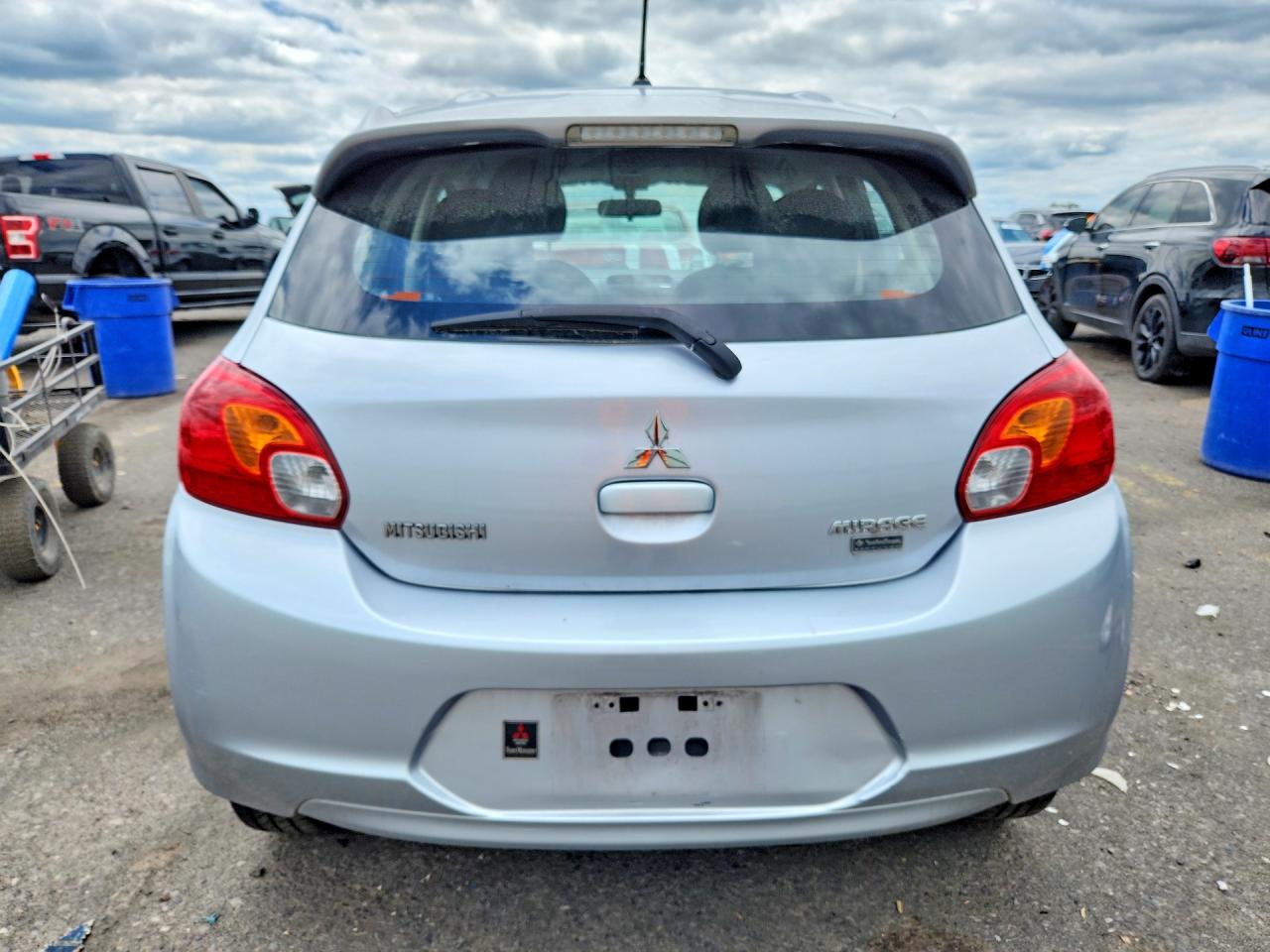 Mitsubishi Mirage Es
