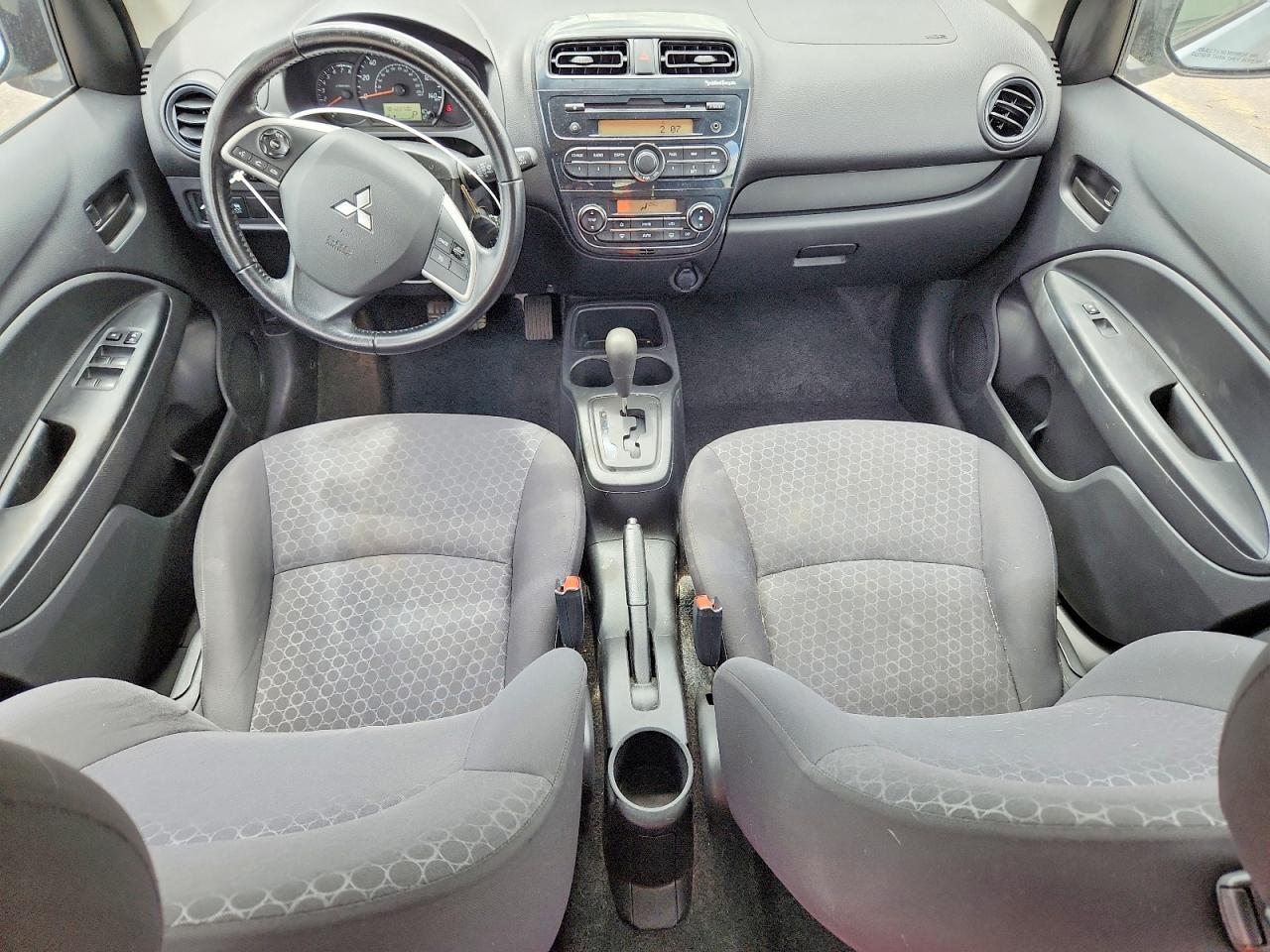 Mitsubishi Mirage Es