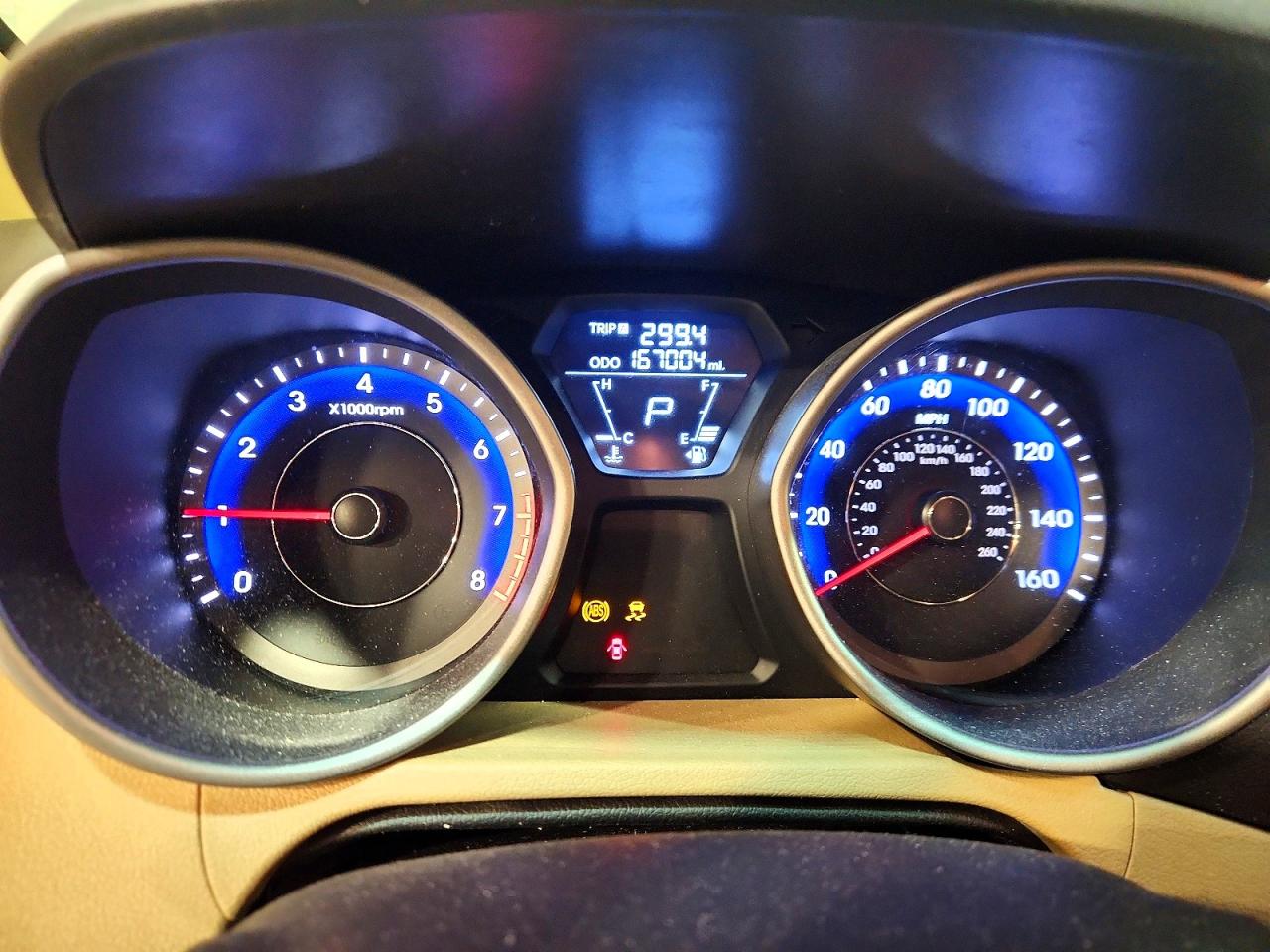 Hyundai ELANTRA Gls