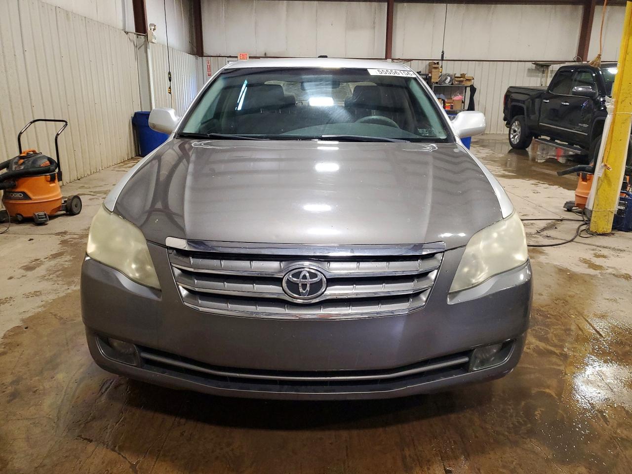 Toyota Avalon Xl