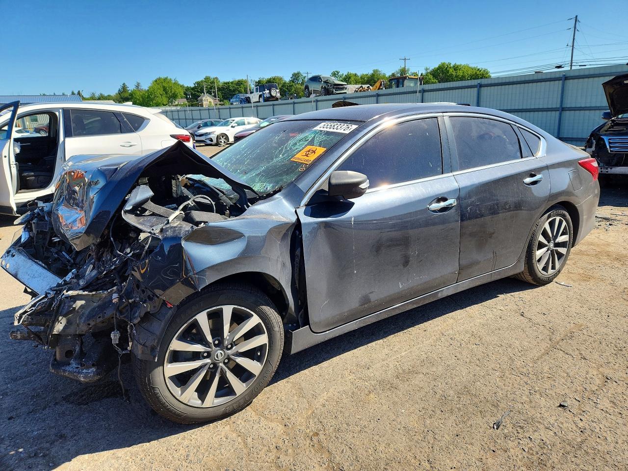Salvage Nissan Altima Image