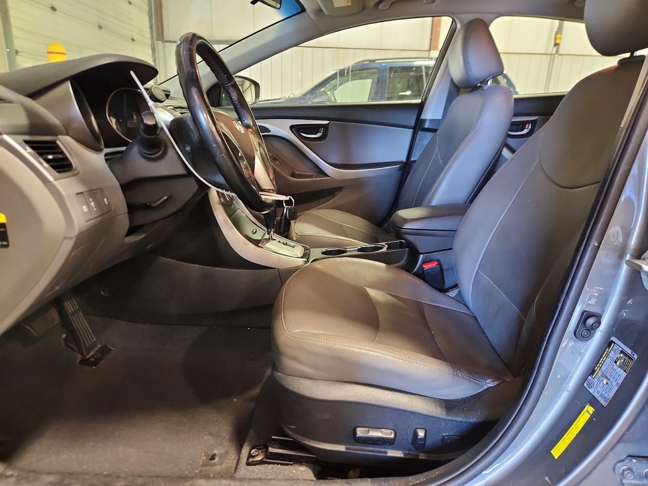 Hyundai ELANTRA Limited