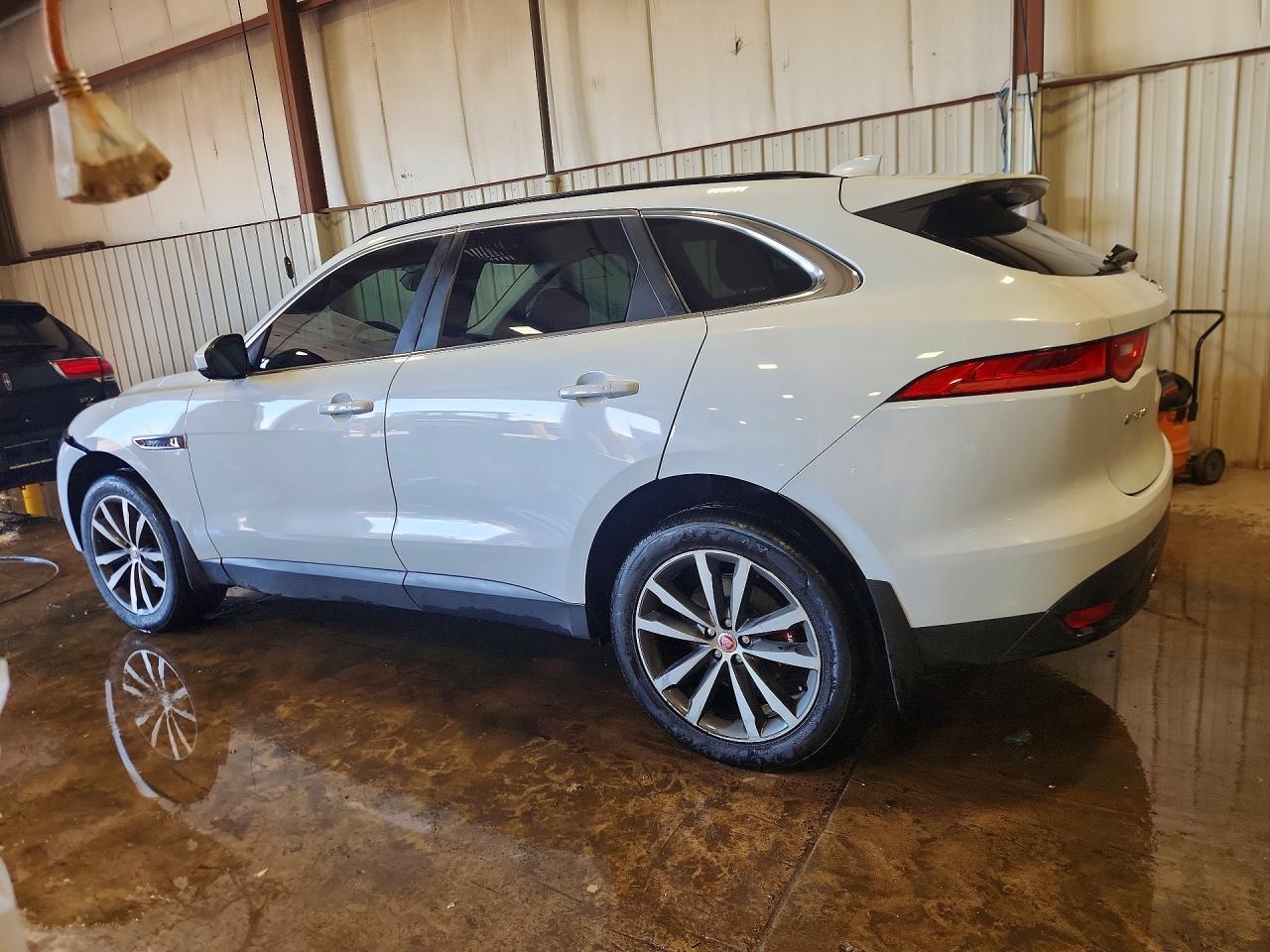 Jaguar F-PACE Prestige