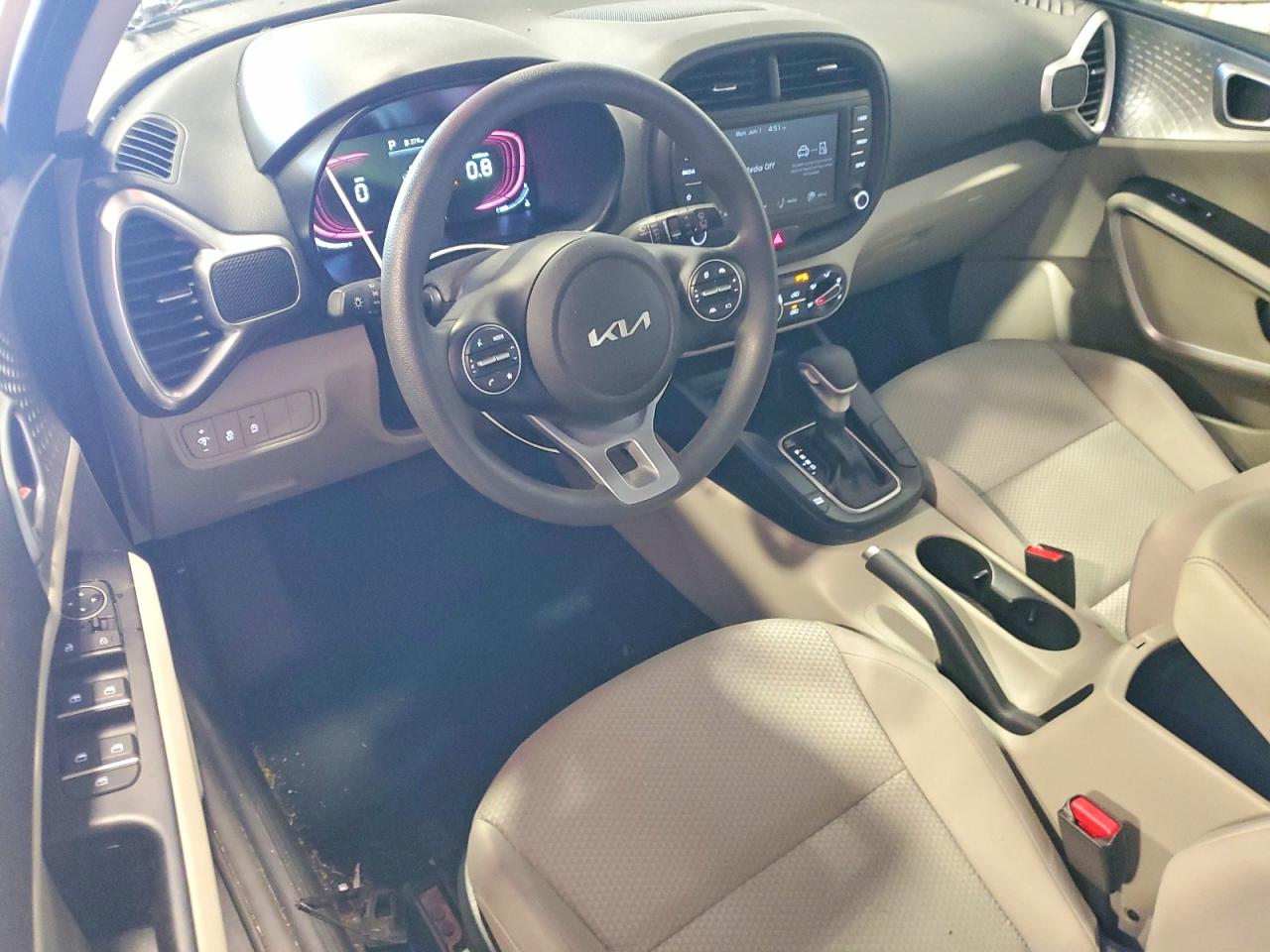 Kia Soul Lx