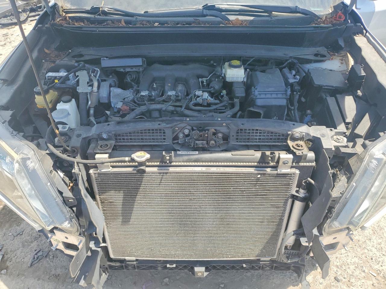 Nissan Pathfinder Sv