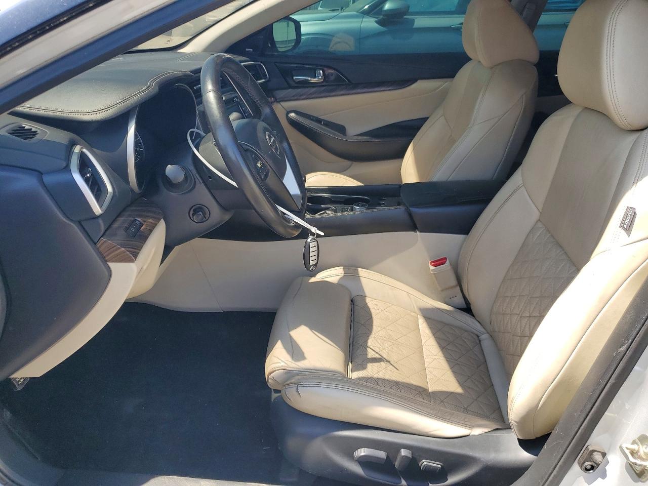 Nissan Maxima Platinum