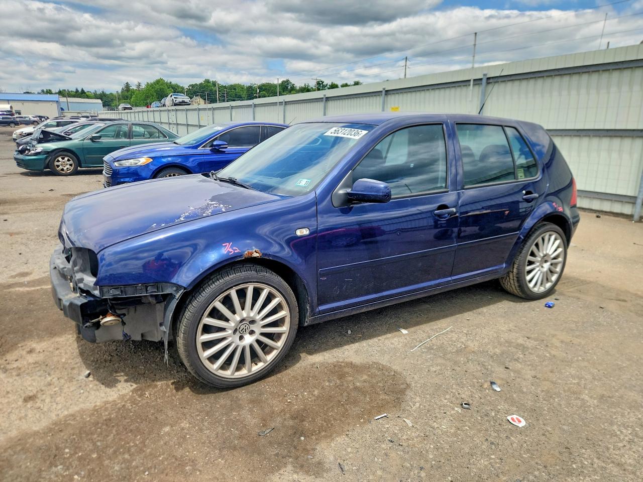 Salvage Volkswagen Golf Image