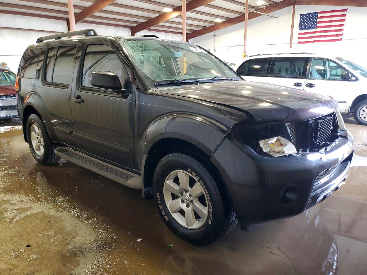 Nissan Pathfinder S