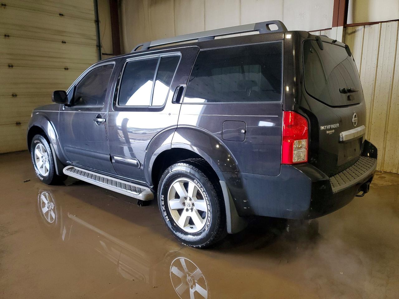 Nissan Pathfinder S