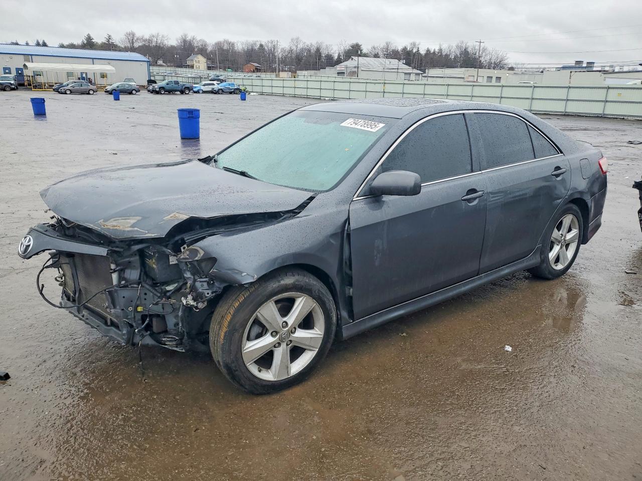 Salvage Toyota Camry Image