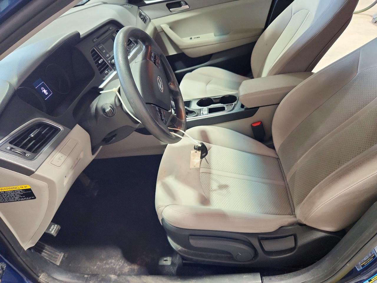 Hyundai SONATA Base