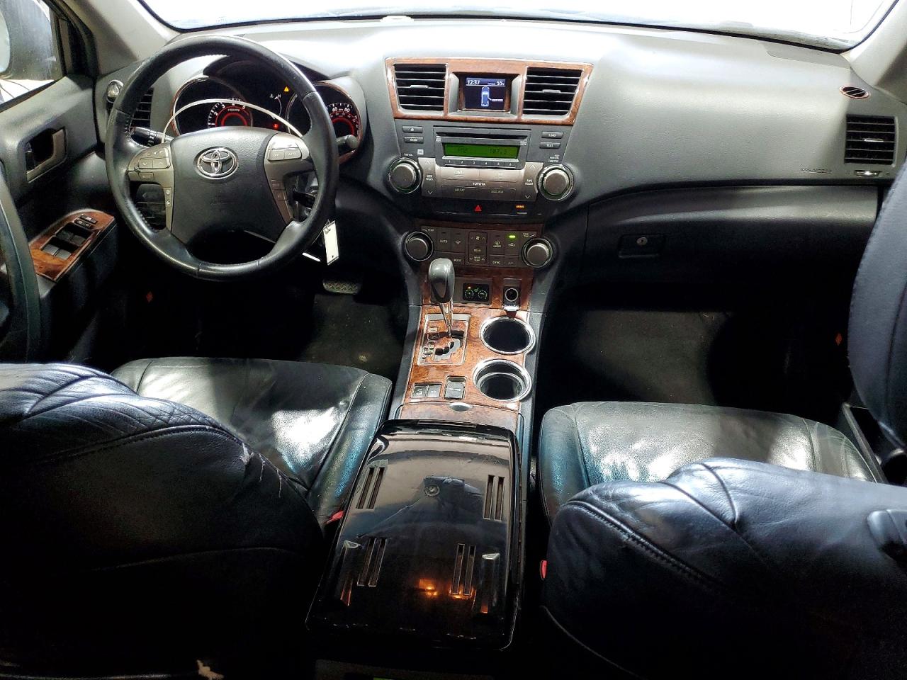 Toyota Highlander Sport