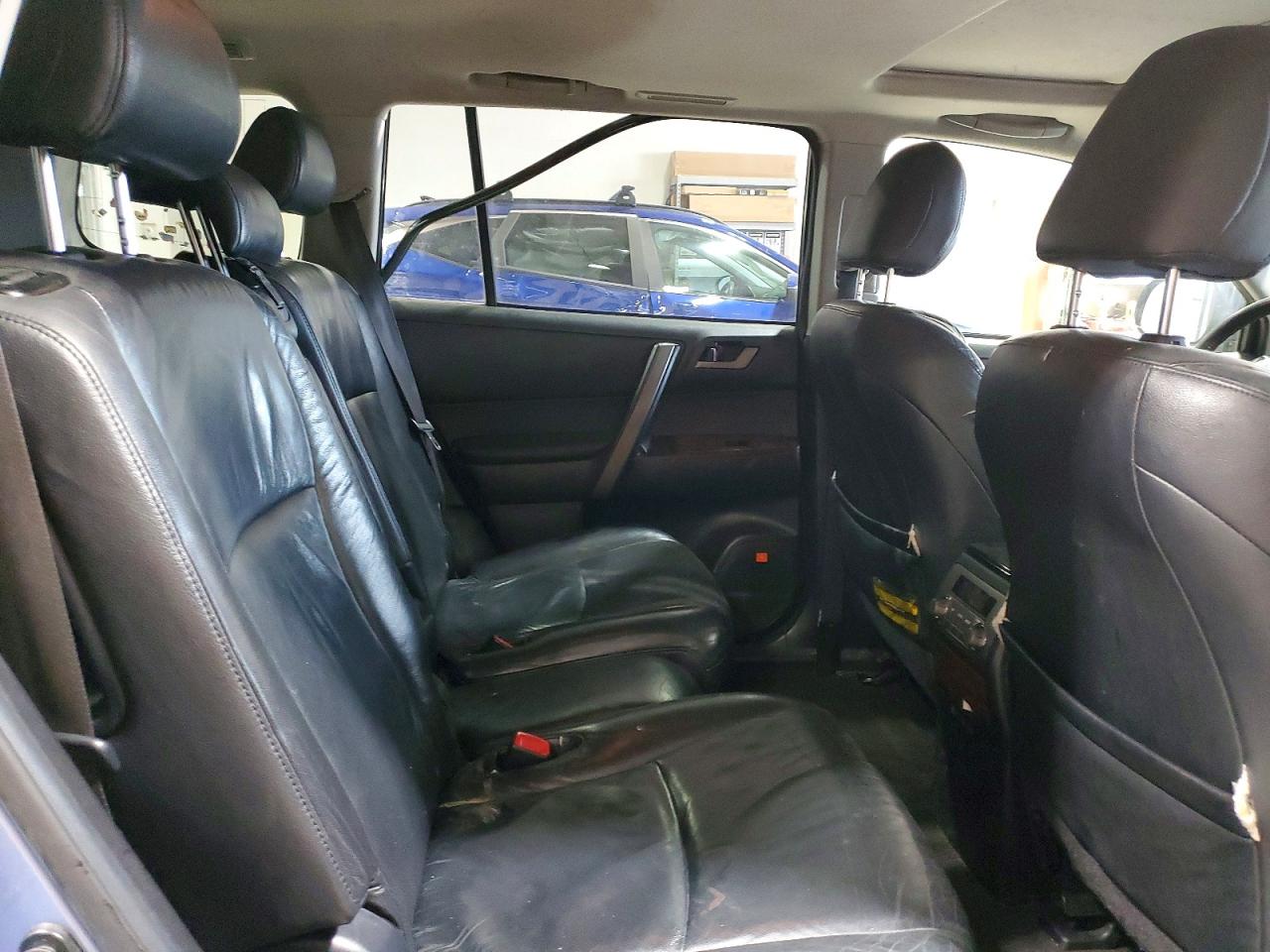 Toyota Highlander Sport