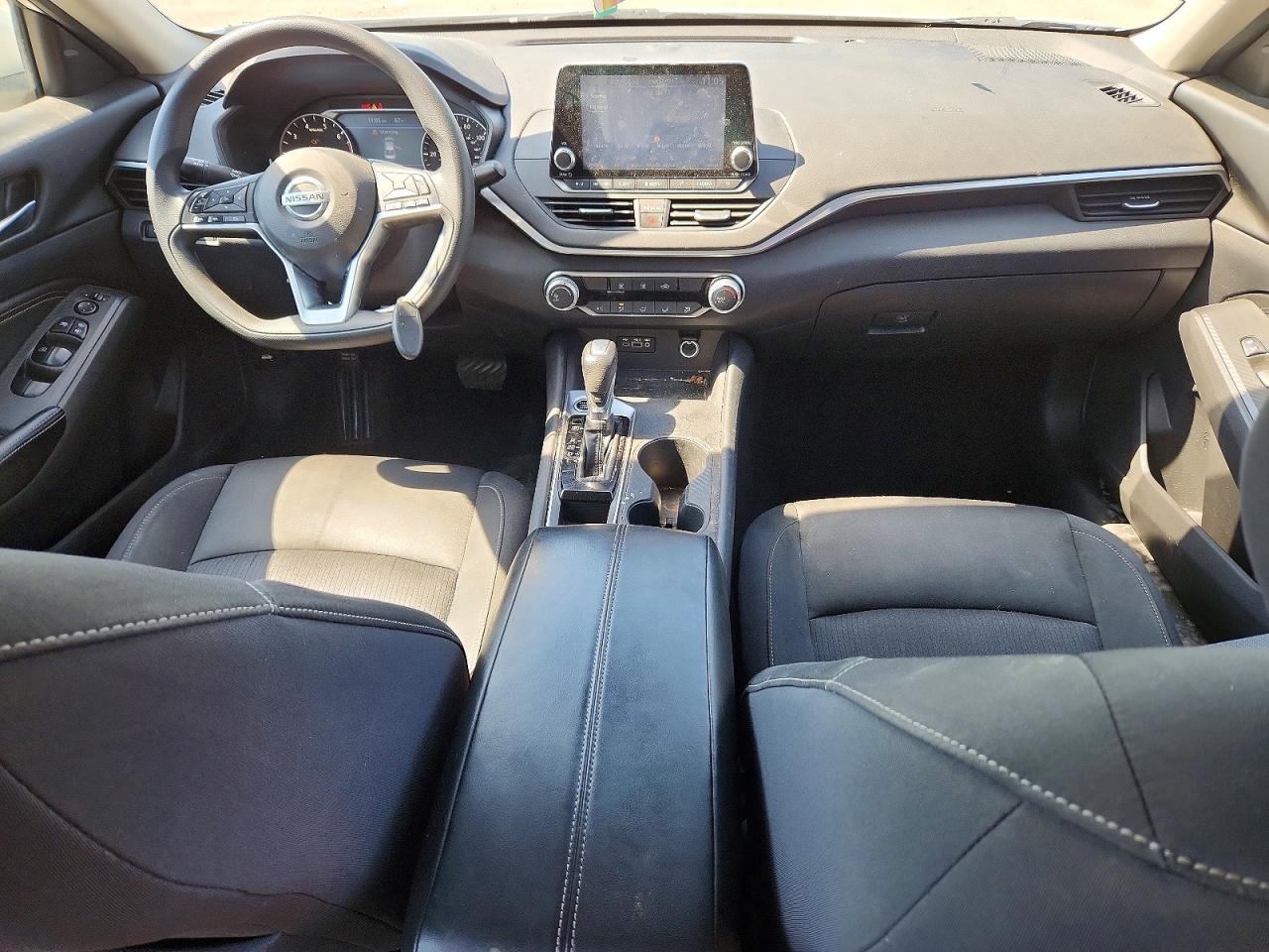 Nissan Altima S