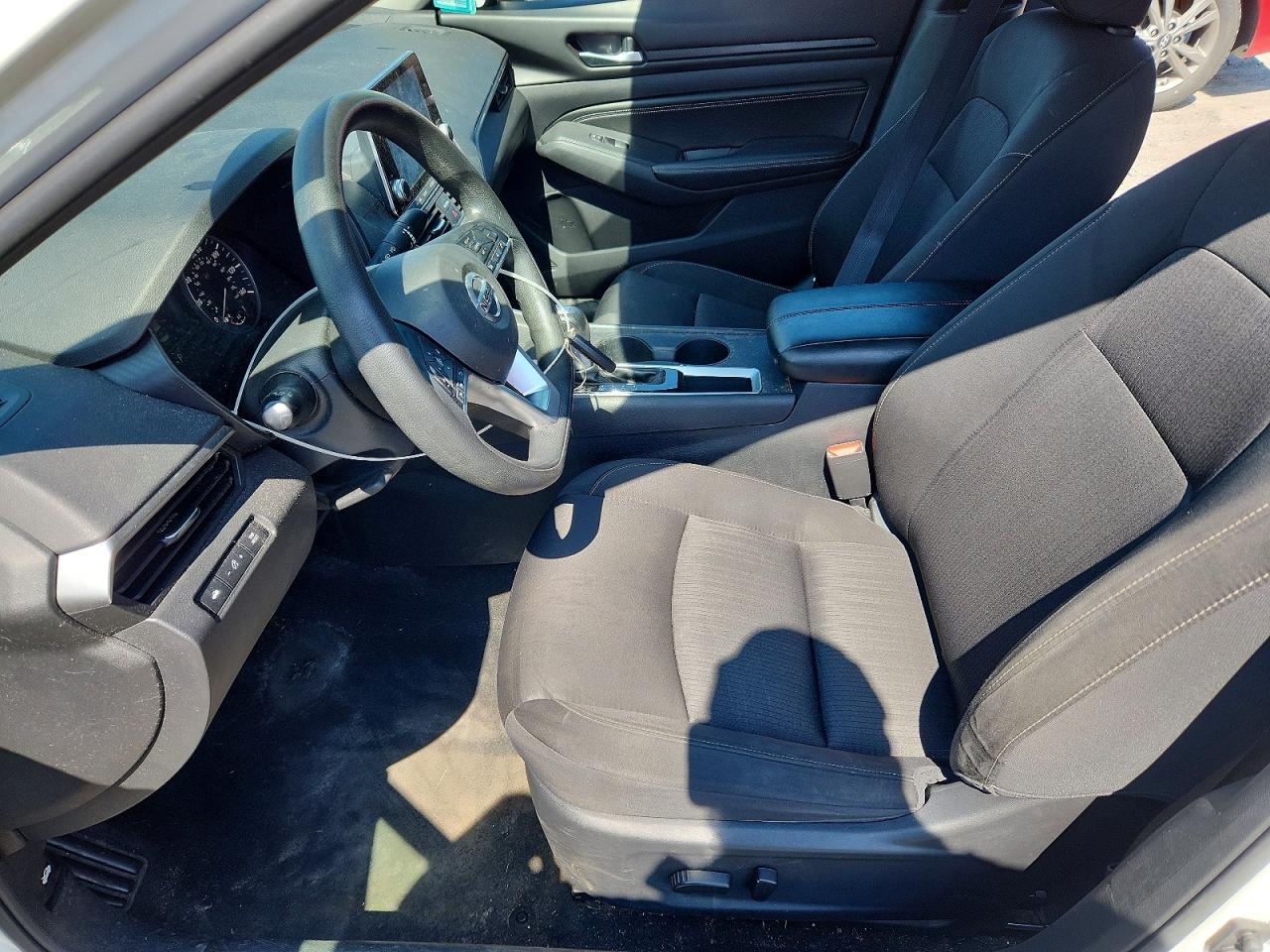 Nissan Altima S