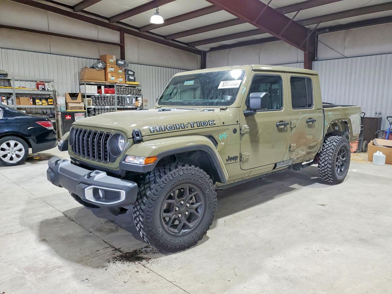 Salvage Jeep Gladiator Image