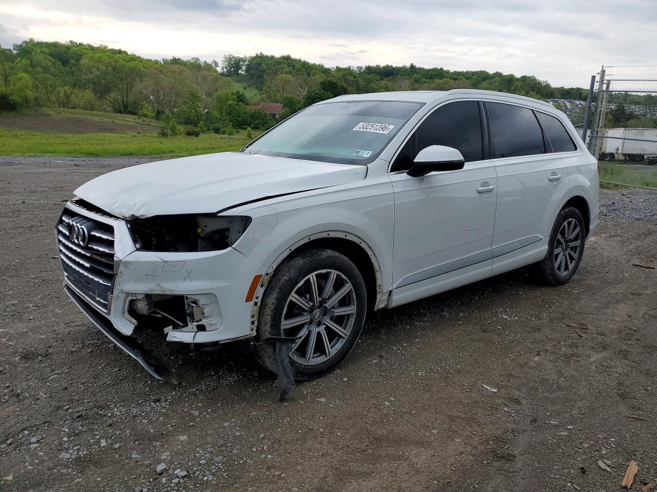 Salvage Audi Q7 Image
