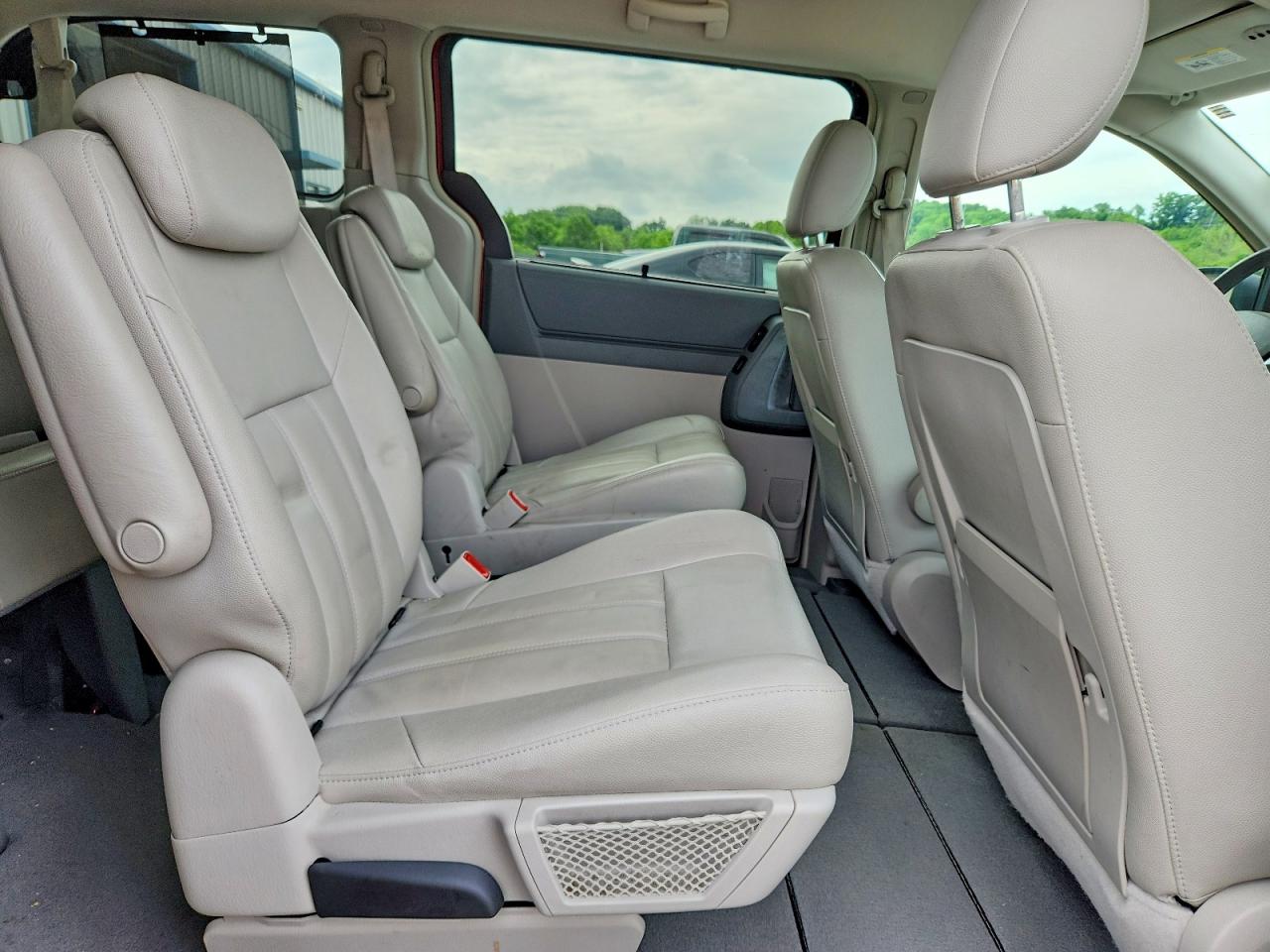 Chrysler Minivan Touring