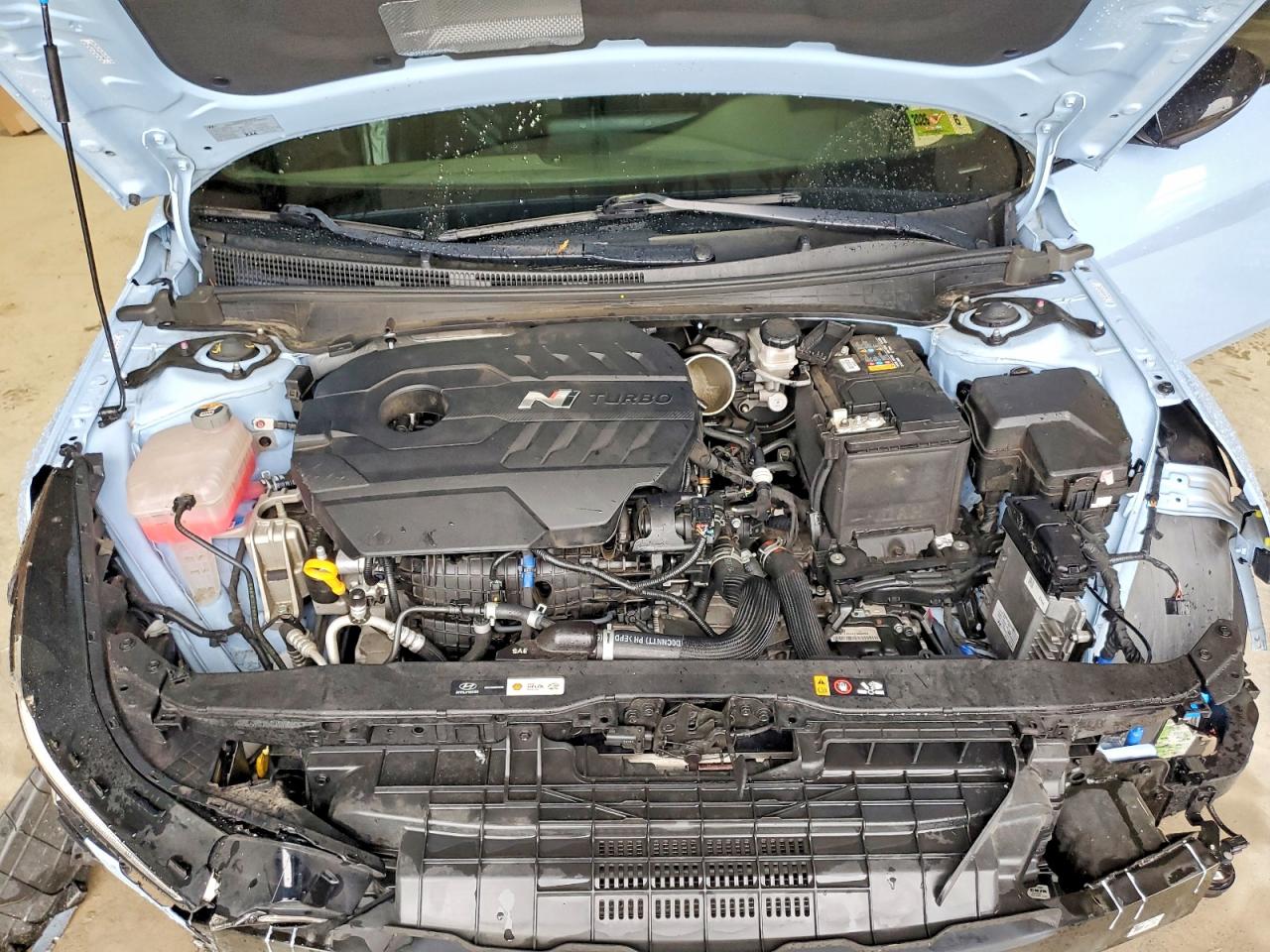 Hyundai ELANTRA Base