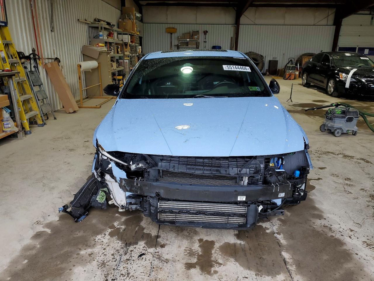 Hyundai ELANTRA Base