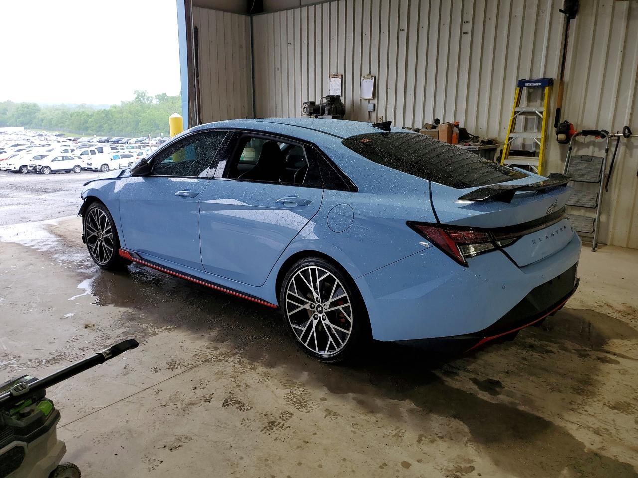 Hyundai ELANTRA Base