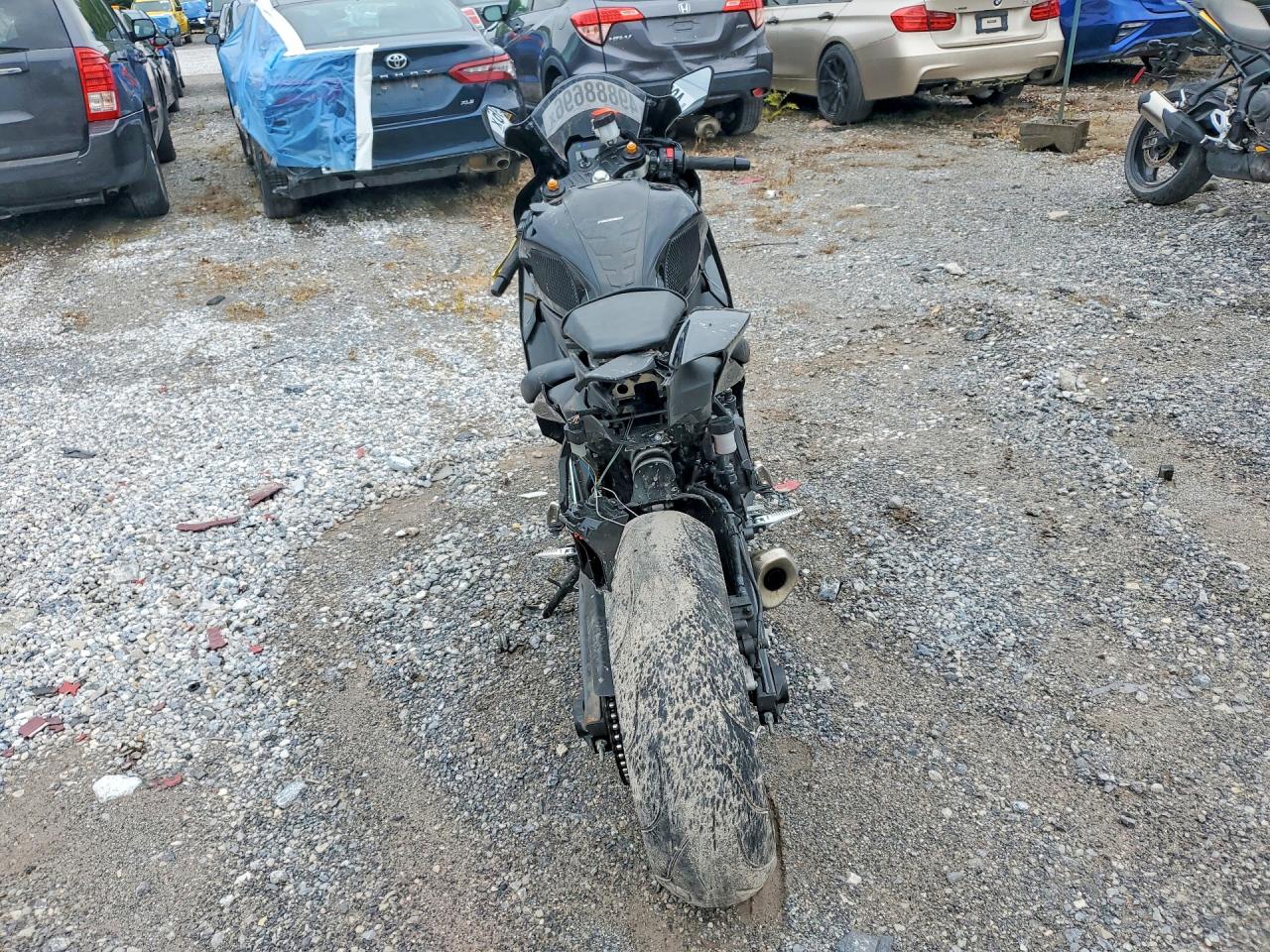 Yamaha Yzfr7