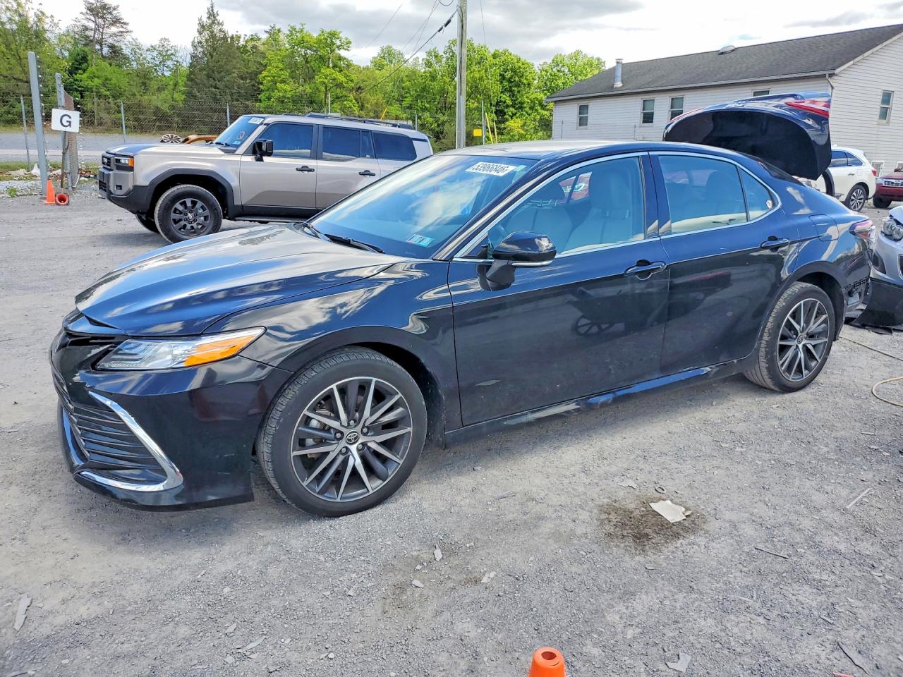 Salvage Toyota Camry Image
