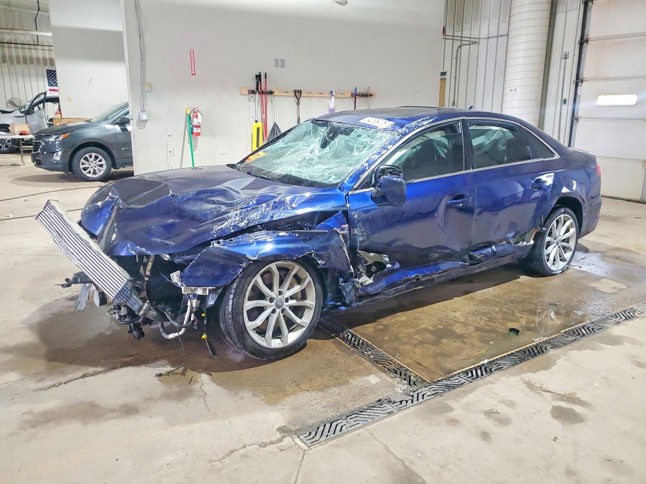 Salvage Audi A4 Image