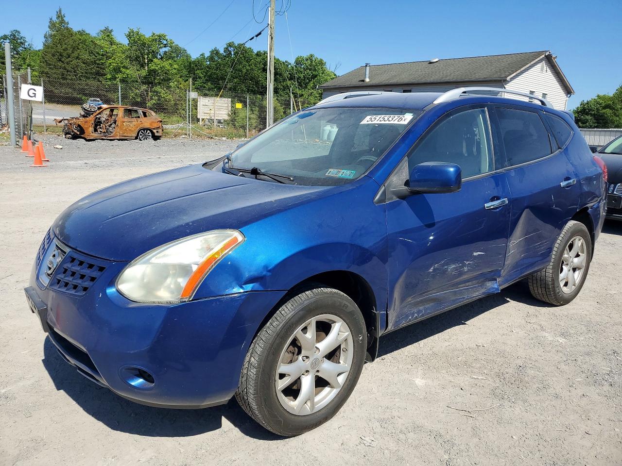 Salvage Nissan Rogue Image